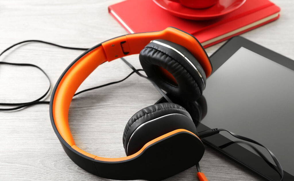 The Best Noise-Canceling Headphones Under $200 Headphones With Tabletp 1024x630